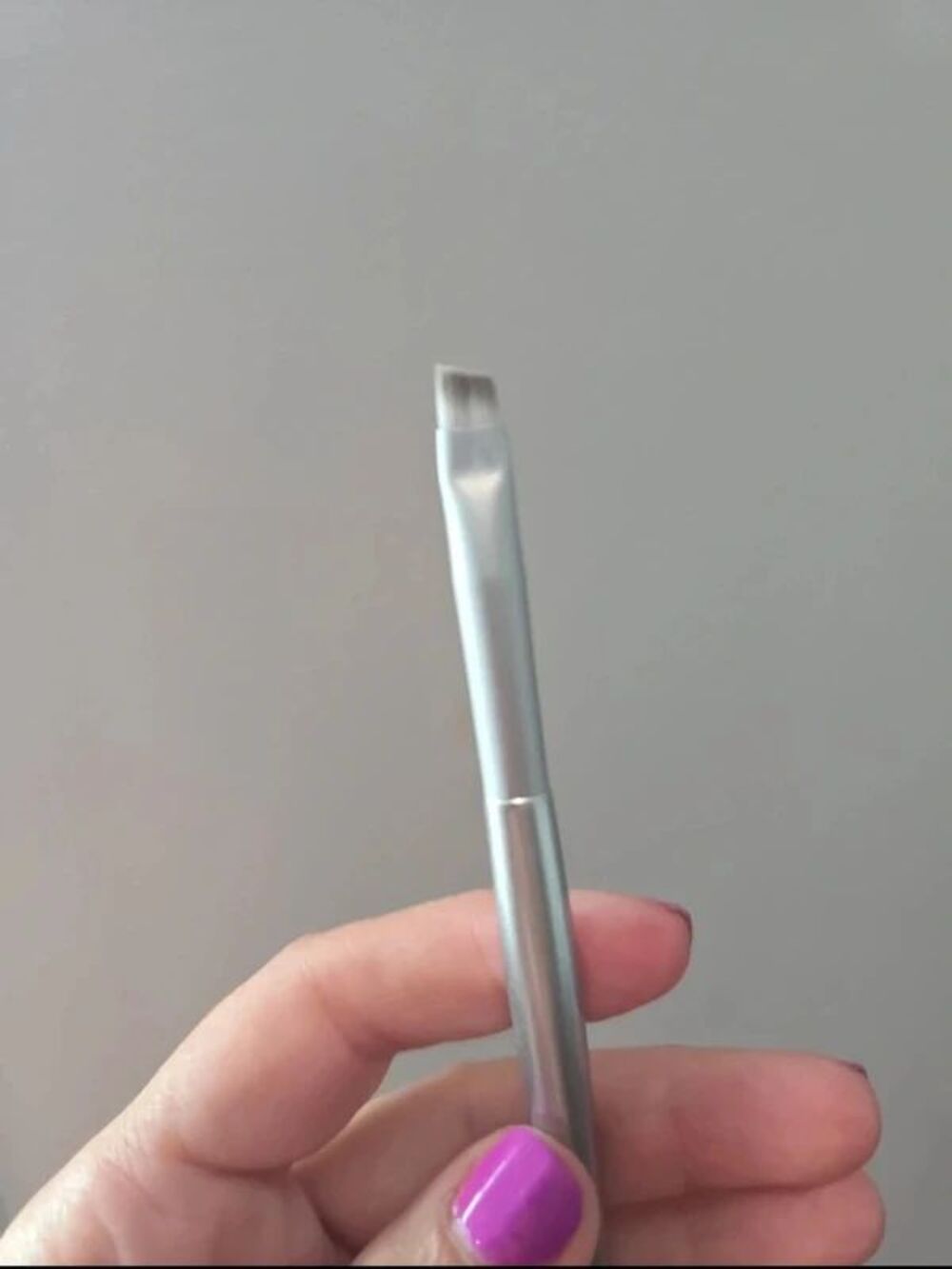 Angled makeup brush